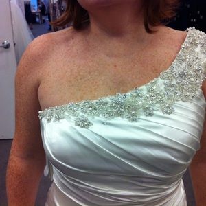GUC Wedding dress size 14